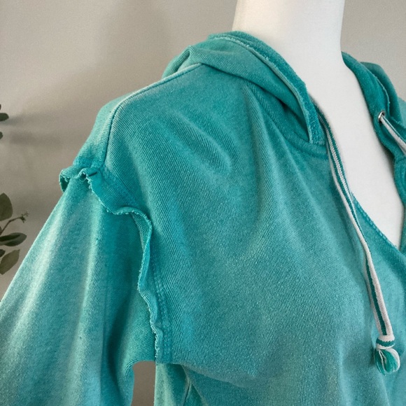 ❌SOLD Ocean Drive Teal pullover Hoodie - Picture 2 of 7